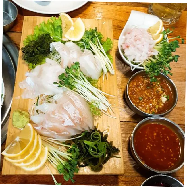 그릴&스시 — food